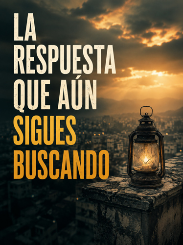 Un farol sobre un muro con vistas a una ciudad al atardecer.