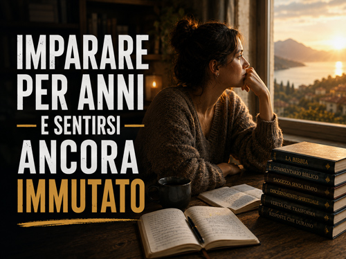 Donna che guarda fuori dalla finestra verso la città mentre studia la Bibbia.