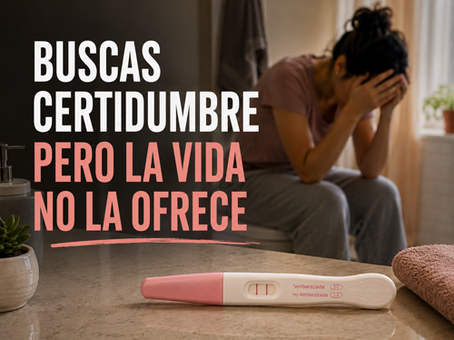 Una prueba de embarazo positiva sobre una encimera, con una mujer sentada al fondo que muestra signos de miedo.