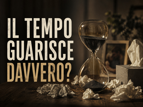 Una clessidra su un tavolo, circondata da fazzoletti usati.